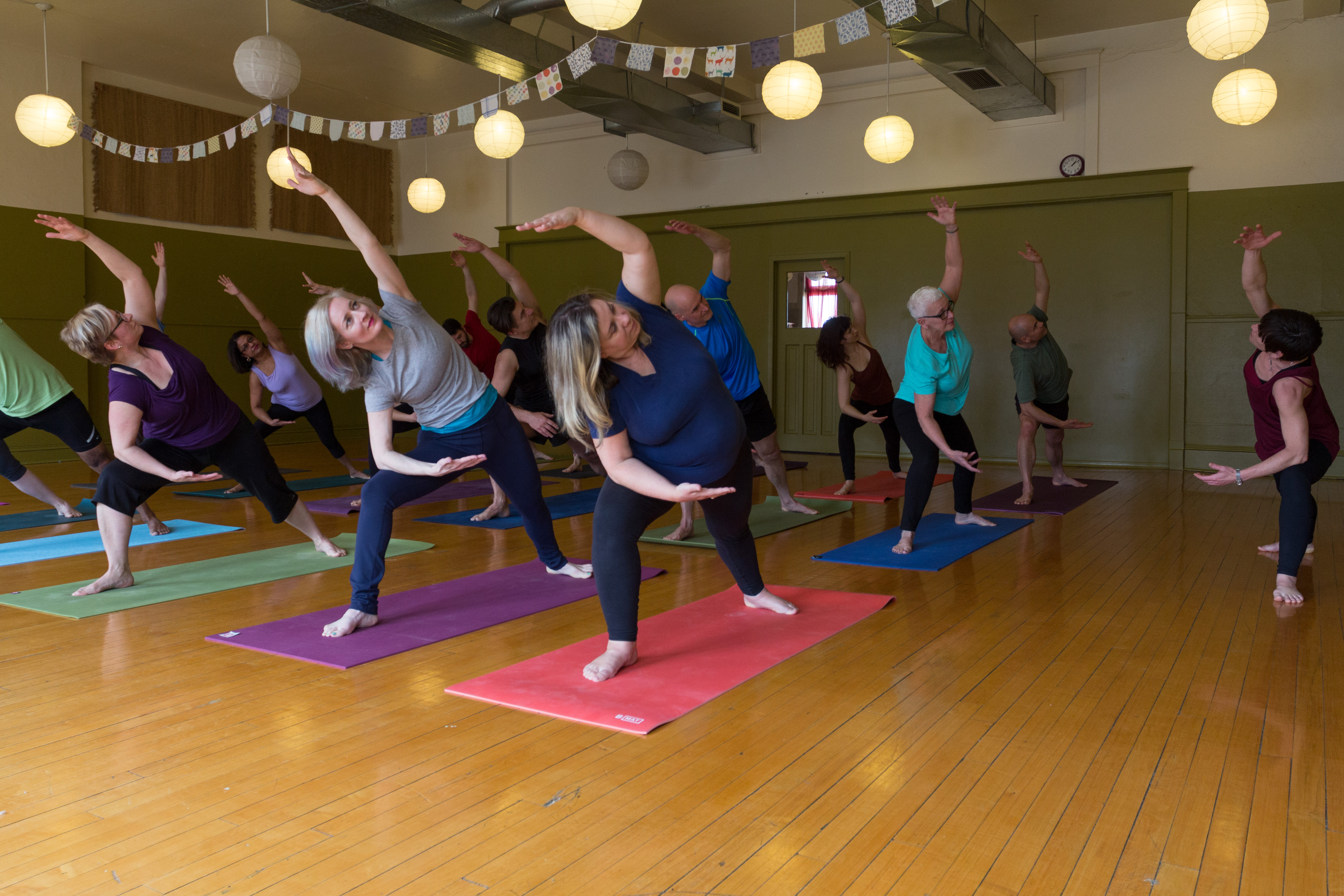 *sideangleforwardw_amadnaIMG_7273 copy